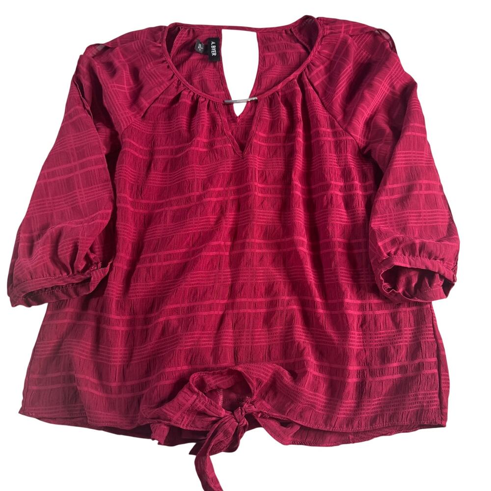 A Byer Womens Large Burgundy Cold Shoulder Blouse Tie Front Textured 3/4 Sleeve